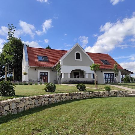 Villa Tilia Vászoly Dış mekan fotoğraf